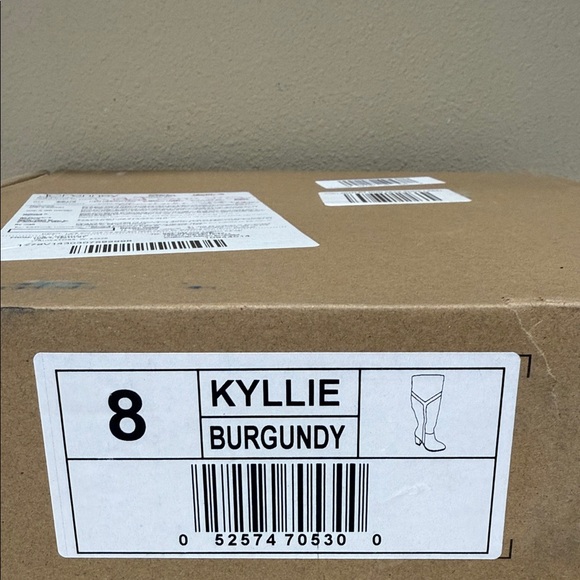 Journee Collection Burgundy Heeled Boots - Picture 5 of 5